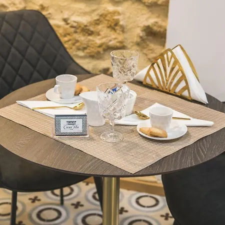 Πανσιόν Casa Tita 4*